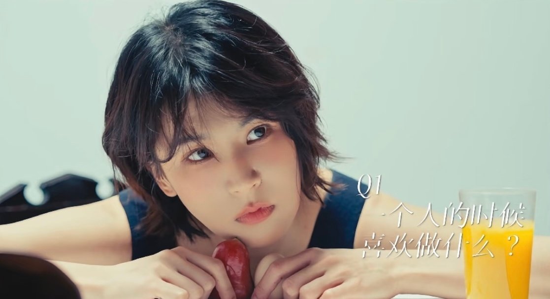 #曾沛慈首本主流女刊费加罗# Archive #冰美式很喜欢曾沛慈# 

收藏一组慵懒瞬间，沉浸在属于姐姐安静自在的小世界💫

​