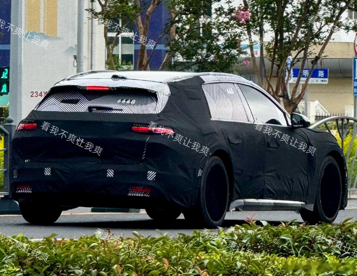 明年的三代蔚来ET5T加长是板上钉钉了。 ​
