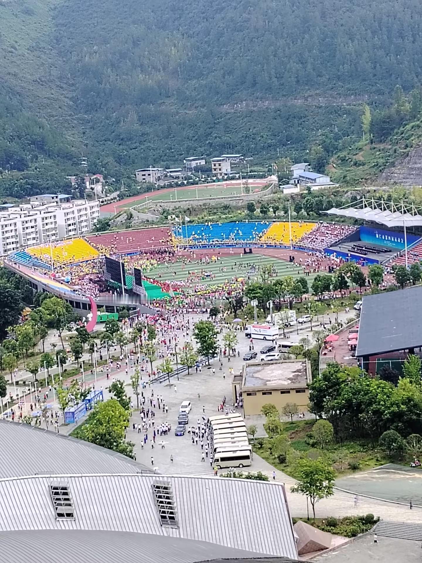 铜仁市第三届运动会在德江开幕式现场