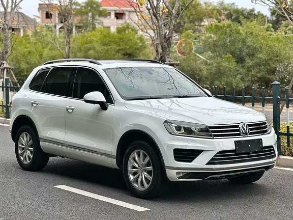 2016年上牌 大众途锐 3.0T 托森四驱