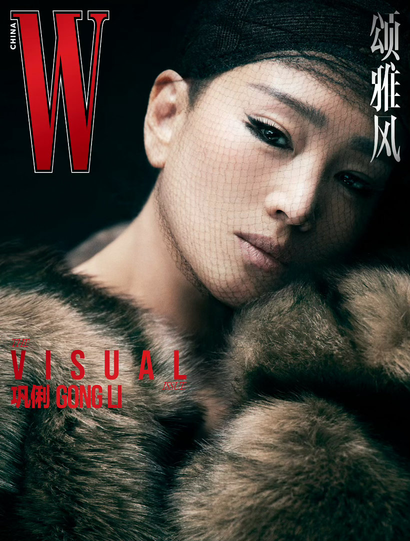 Top Cover的意义在于 人选TOP 策划Top 声量Top！
显然，卡人的方法是有用的。张宇时代的Vogue China就用的这种方法。登副刊都似乎是一种时尚地位的表现。Film、Me两个ip被🐙姐玩出花来了！但经过主编的更换，杂志内部的现状赶不上时代的发展。慢慢就落伍了。
mix玩的卡人也是这条道路，但又不太一样 ​
