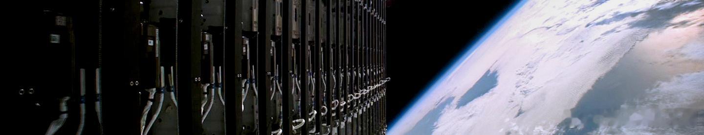 当地时间今日正式公布了其与另类资产管理巨头 Apollo 达成的融资安排。
根据双方间的有约束力承诺，SpaceX 和 Apollo 将签署一份价值约 400 亿美元（IT之家注：现汇率约合 2,670.98 亿元人民币）的 GPU 及相关设备主融资租赁协议，具体签署时间预计落在 2026 年内。
这一迄今为止规模最大的 GPU 融资协 ​
