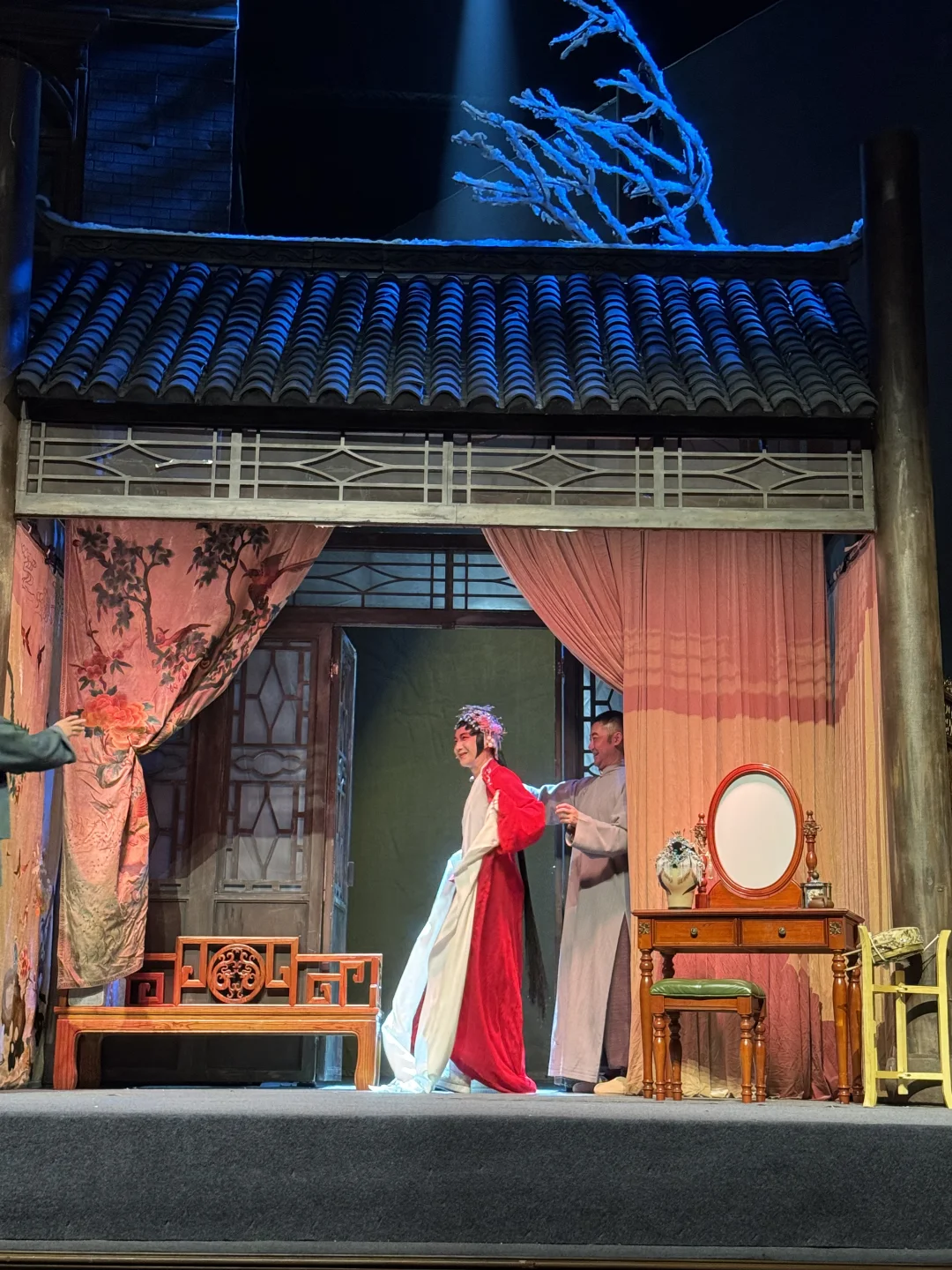 民国虐恋天花板！抗建堂《风雪夜归人》值二刷