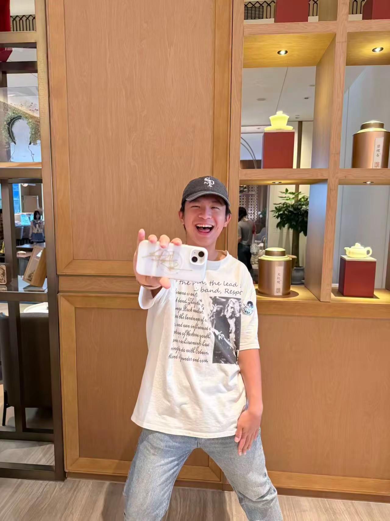 哇原来是曹格啊 谢谢Gary人超级好！ 曹格泉州