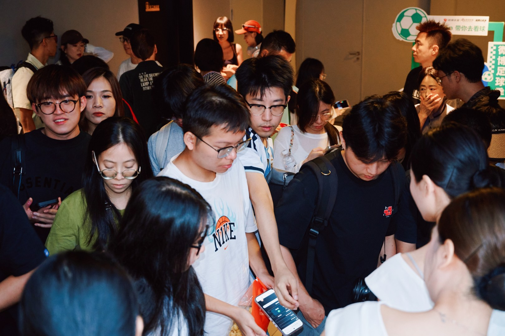 “开奥迪”从一句玩笑话变成了真香现场。朋友之前总调侃，后来坐上我的Q6...
