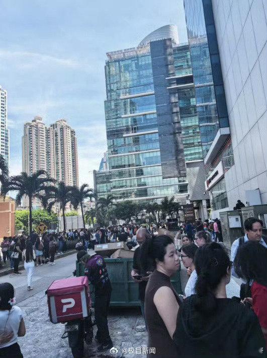 巴拿马发生7.6级浅源强震，当地华人亲历余震不断从51楼逃生，中国使馆迅速响应确认暂无华人伤亡。  一、当地华人亲历：震感极强，紧急下楼避险- 四川籍张先生：在巴拿马城工作，地震时身处51楼，感受到持