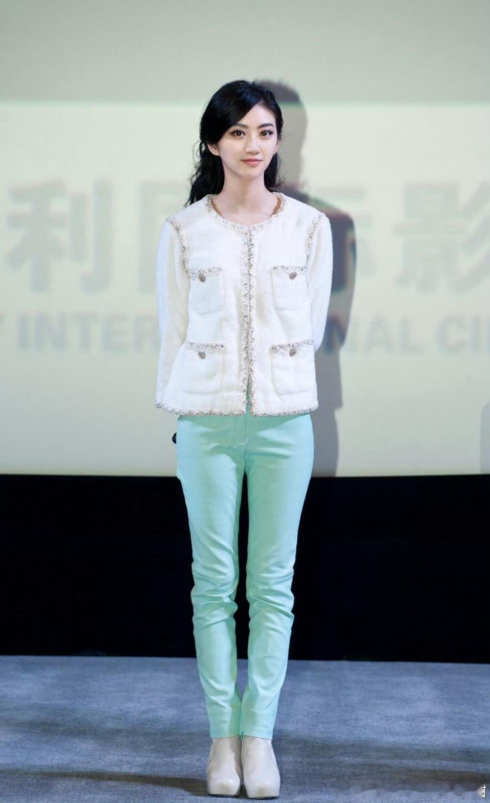 #景甜[超话]# 早期和现在都好美 ​