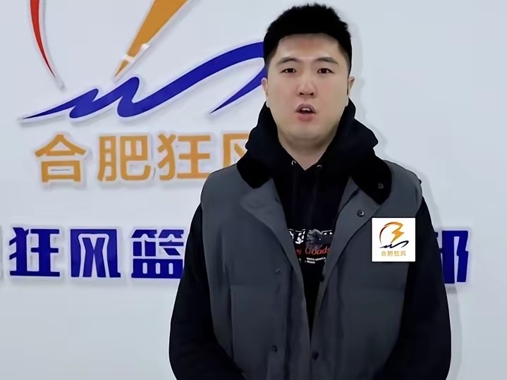 征战各梯段的广东宏远老熟人，暂未见李文昊和李奕臻的身影。
NBL合肥狂风：王薪凯、彭士峻
NBL上海玄天鸟：汤杰
村BA联赛：张明池、李英博
街球品牌百分大战：万圣伟