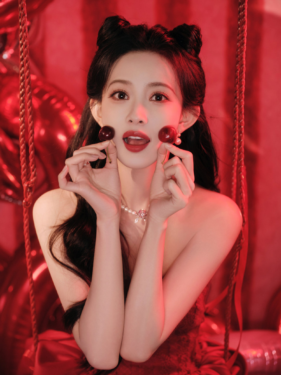 孟子义、李昀锐领衔主演的古装权谋剧《尚公主》正式定档10月23日腾讯视频上线，新丽出品，改编自伊人睽睽同名小说。疯批公主暮晚摇浴血归京，与腹黑谋士互相博弈又彼此动心，双强设定期待值拉满。#尚公主定档# ​
