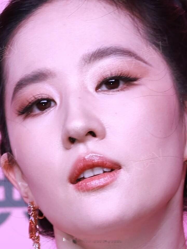 刘亦菲