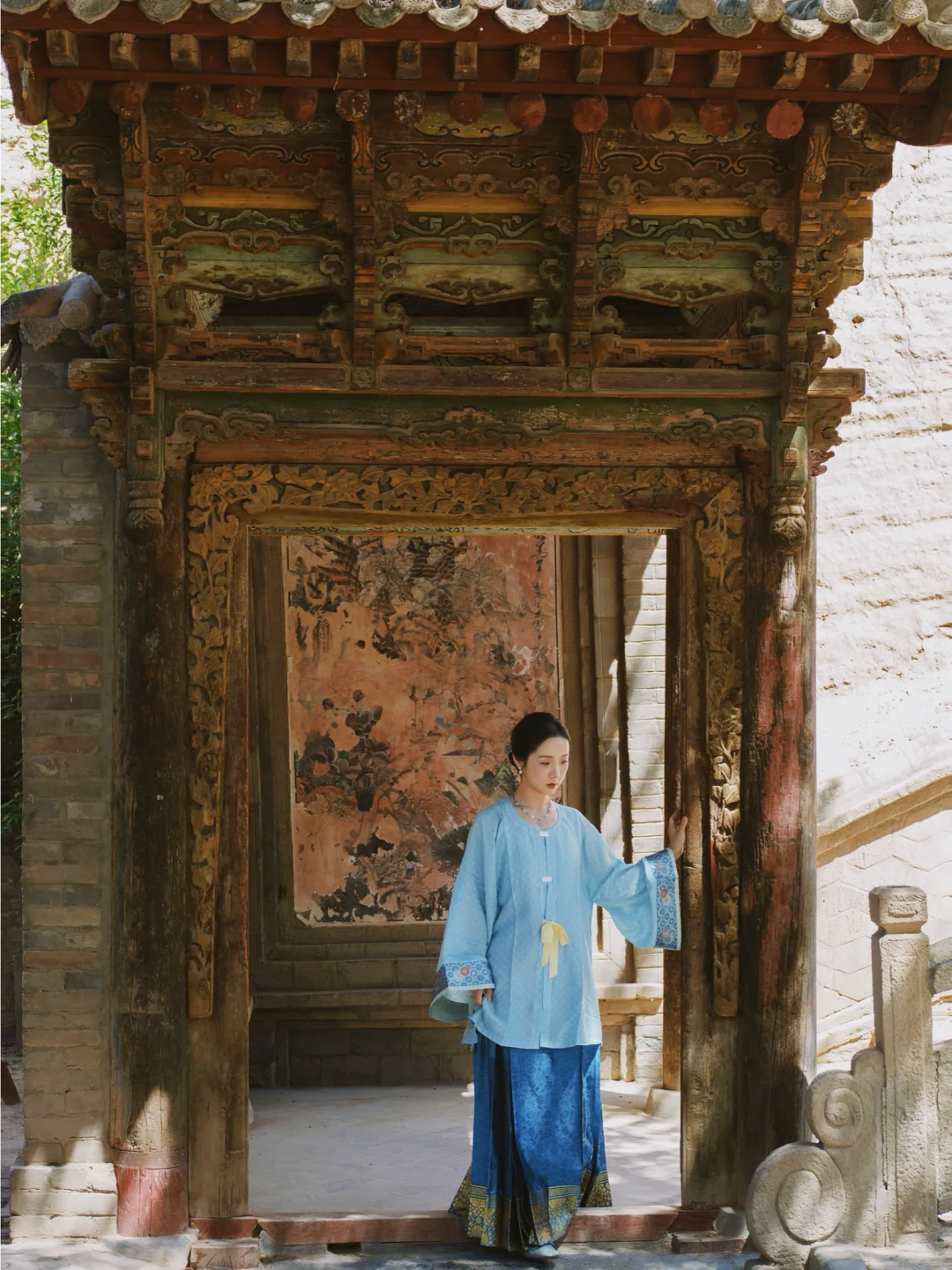 在武威，为了一道门，来了一座寺