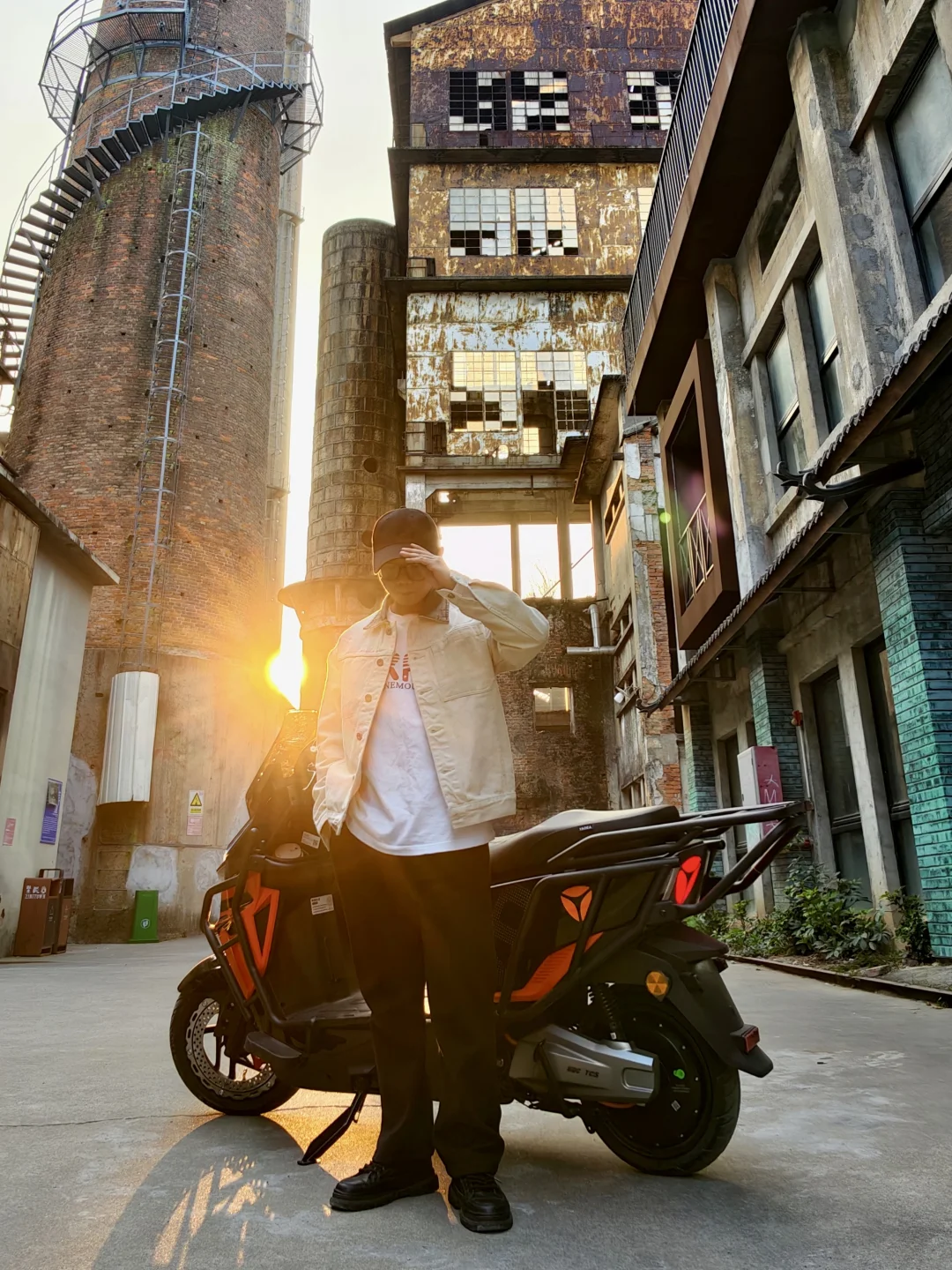 初尝“雅迪锐影”，简直太帅了！男生必冲座驾🛵