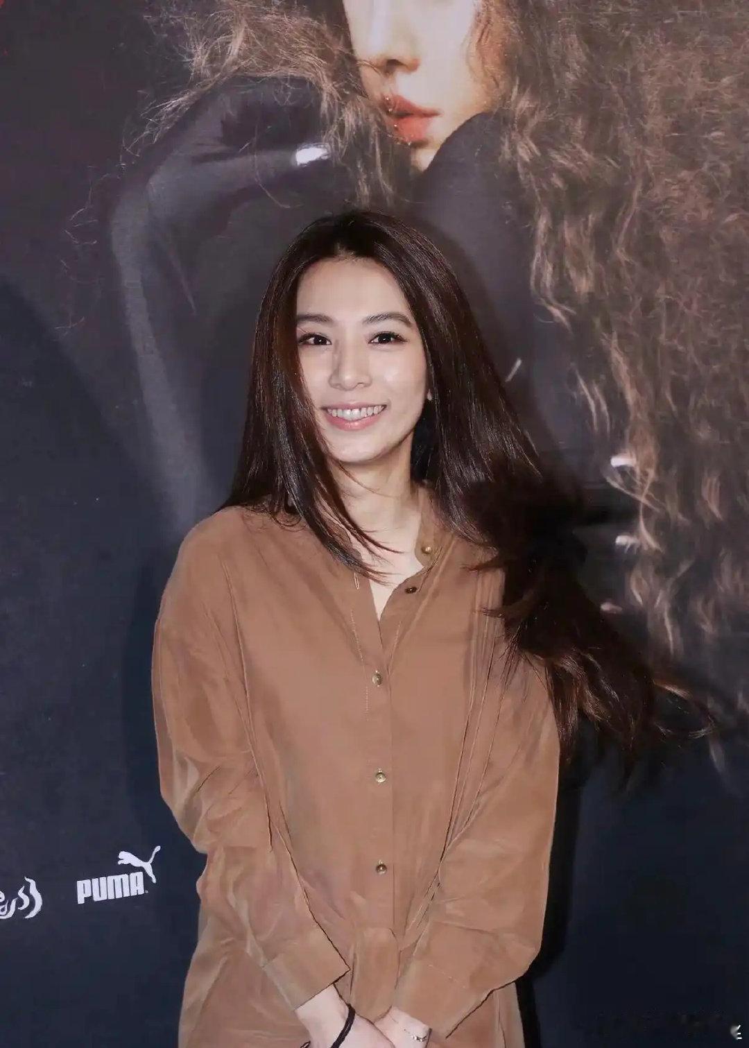 田馥甄再唱中国话！乘风2027马上来拿冠军
毕竟咖位比曾沛慈好太多，实力也强太多
阿Hebe 快来啊！
明年
乘风，声声不息，歌手，花少等！
全给你上个遍 ​