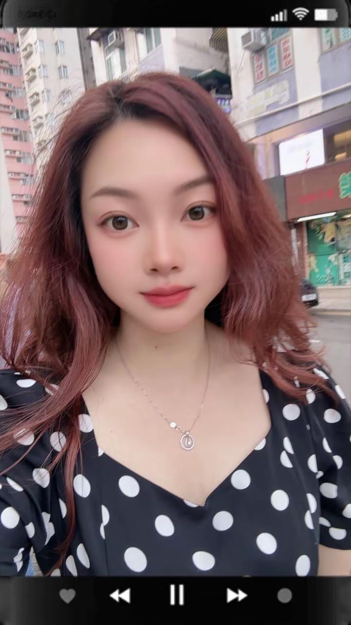 <p>微胖小姐姐 <!--{img:0}--></p><img src...