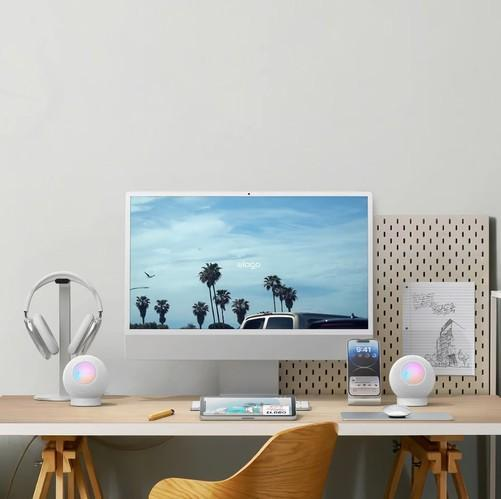 果粉的信任正在被消耗，10月13日，苹果发布第二代HomePod mini，售价149美元，较上一代贵了20美元，比五个月前初代价格涨了50美元。
 
更让老用户心寒的是，有用户晒出实际体验：多台HomePod之间声音不同步、Siri偶发性无响应，“让Siri全屋播放，实际只有最近的那个在响”。
 
