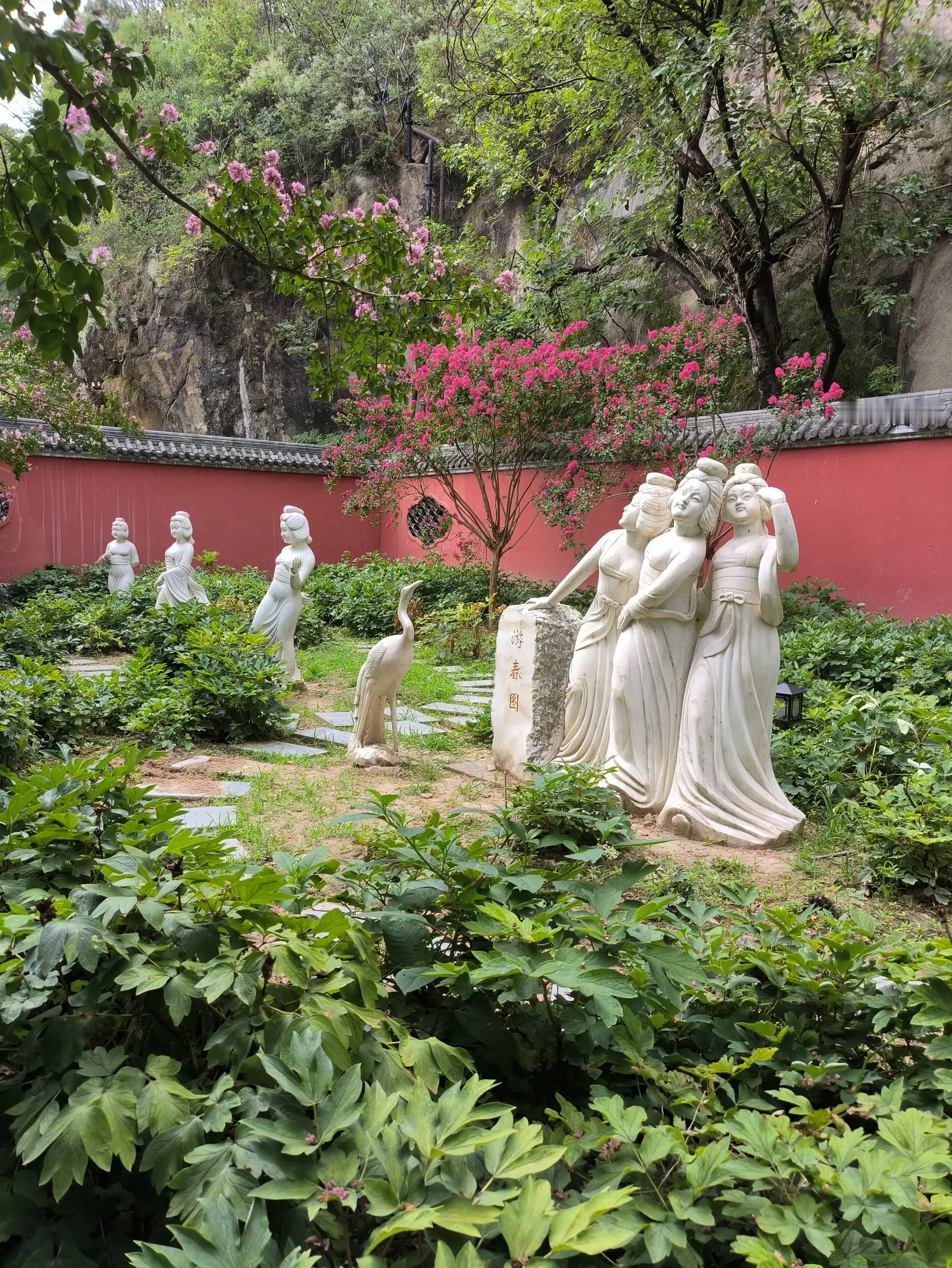 嫁鸡随鸡，嫁狗随狗，夫唱妇随，现在还有这样的两口子，真的难得，可以申请...