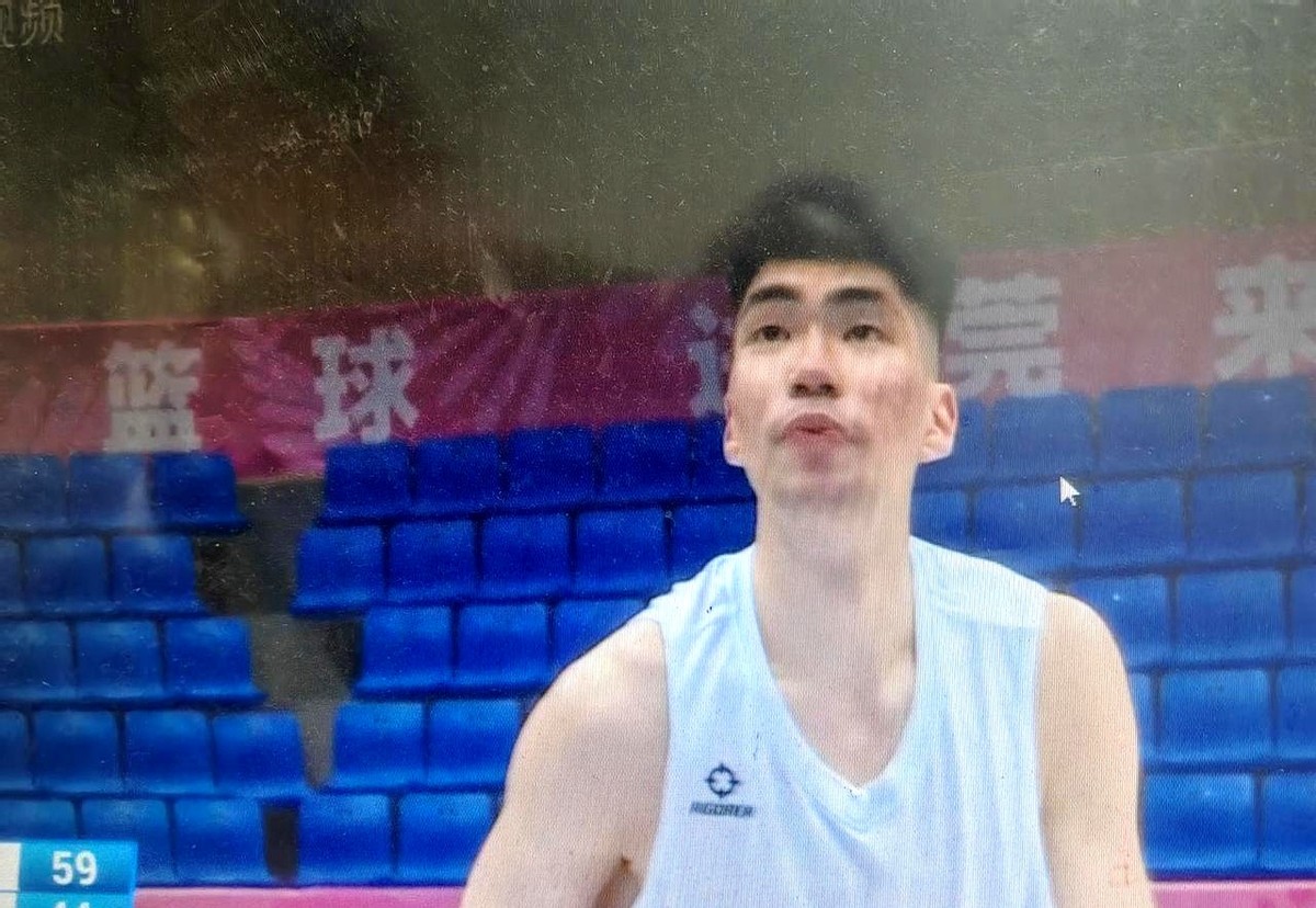 中国男篮选人，真有点意思了。  过去的老面孔不再是铁饭碗，郭士强教练组...