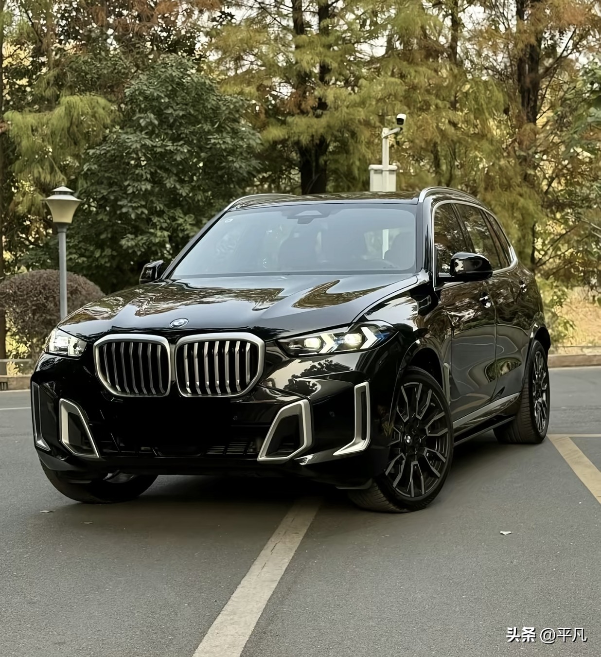 今天有哥们问，宝马X5 3.0T落地快80万，贵不贵？值不值得硬上？ ...