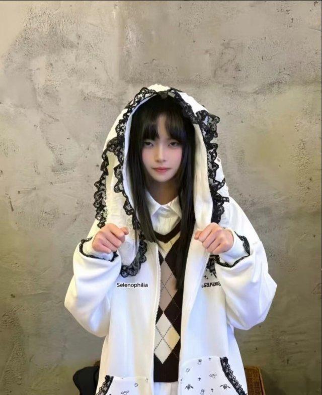 #桃晚安[超话]##桃晚安# 
姐姐生日快乐呀 ​