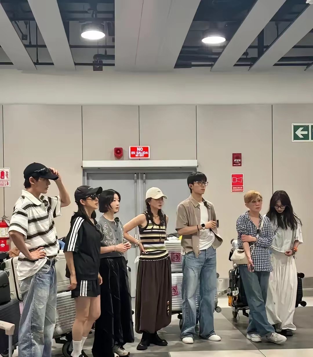 《花儿与少年8》即将开播！定档官宣，全新阵容看点拉满
 
重磅消息！国民旅行综艺《花儿与少年8》今日将正式官宣定档，播出节奏提前曝光：本周上线先导片，下周解锁正片，观众无需漫长等待，全新旅途即将如约而至。
 
本季嘉宾阵容一经曝光便引发全网热议，七位嘉宾风格迥异、跨度十足，新鲜感直接拉满 ​