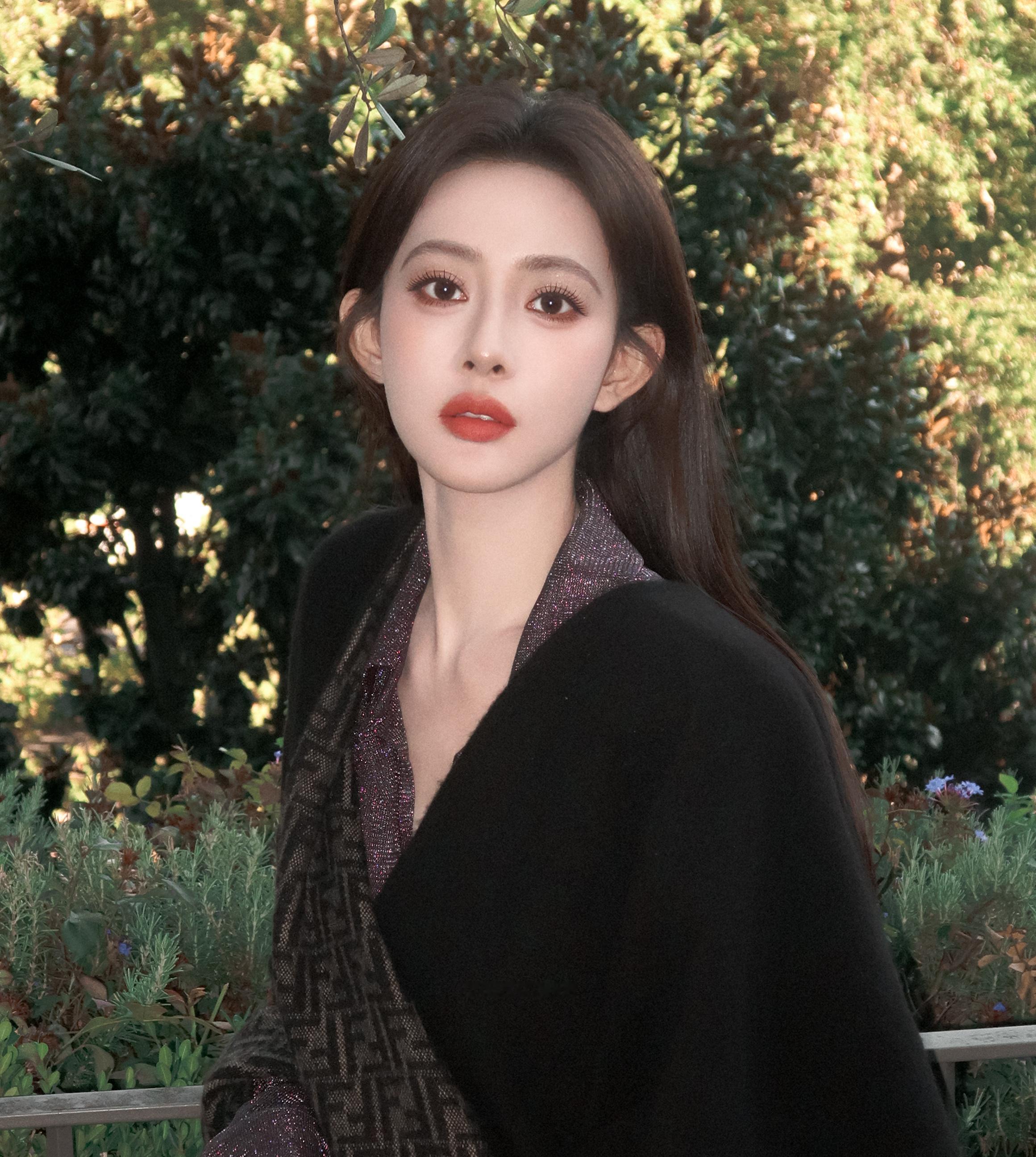孟子义

#孟子义米兰时装周# ​