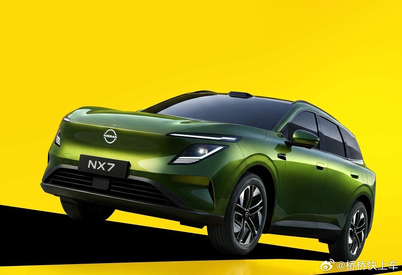#东风日产NX7#东风日产N系列的第四款车型来喽来喽～NX7！！
一台五座插混中型SUV，搭载40.9kWh宁德时代电池、车顶激光雷达与城市NOA，预估售价15-18万元，第四季度正式上市。#年轻人的时尚搭子东风日产nx7来了# ​