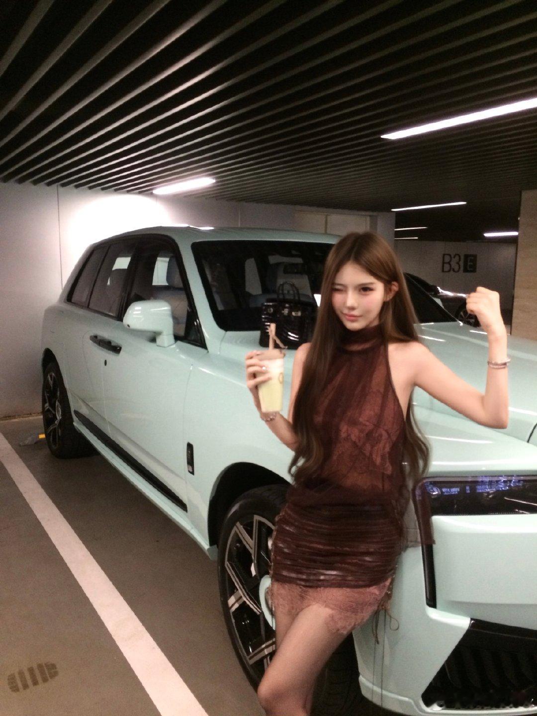 今天你装扮的格外美丽 ​