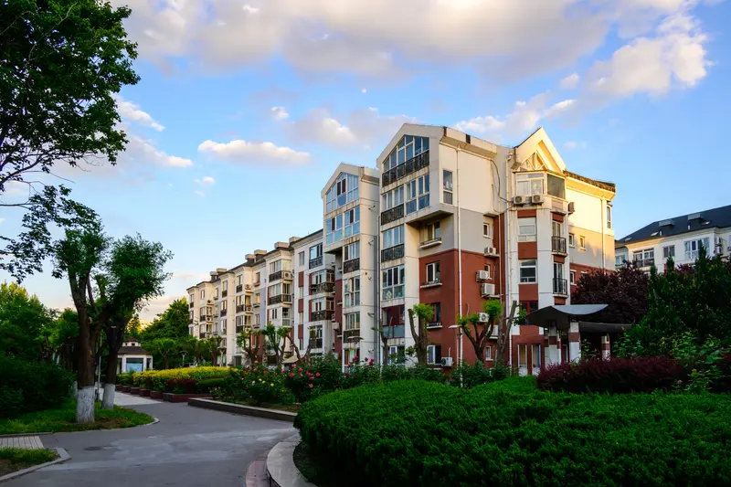 市场下行，房子抗跌性成了大家关注焦点。过去普涨时，很多人买房不咋挑，现...