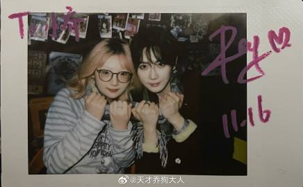 我许愿有一条很长很长的围巾…