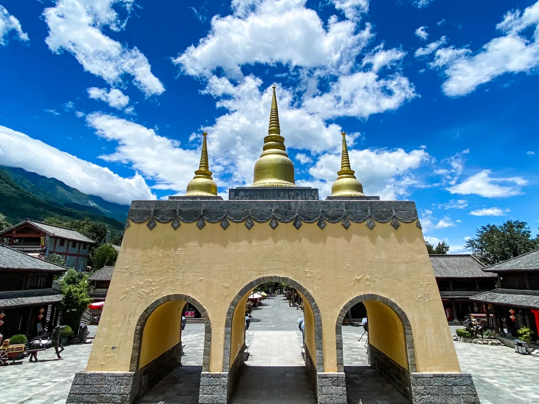 追剧到大理天龙八部影视城