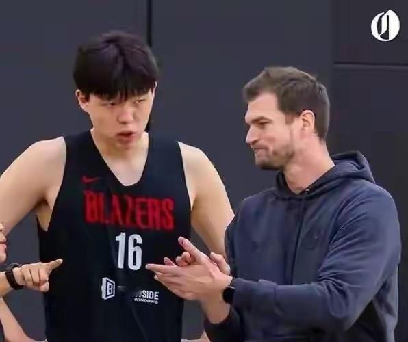 开拓者又输球了，总比分1-3马刺，看来一轮游的可能性大增！事实上，在季...