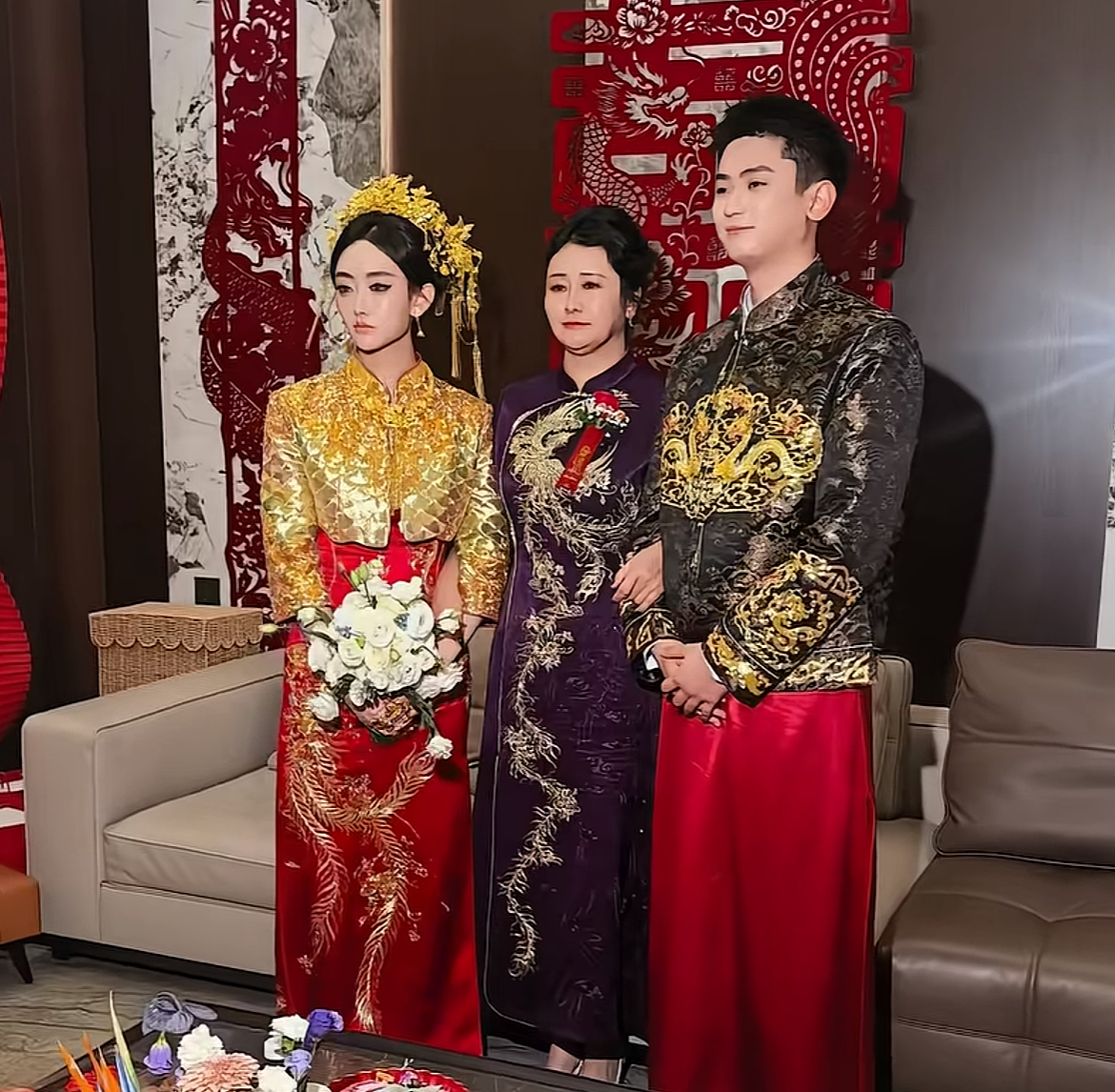 误闯天家！河南矿山“云南王”女儿大婚，她陪嫁618万元现金，商铺四套，住宅四套，