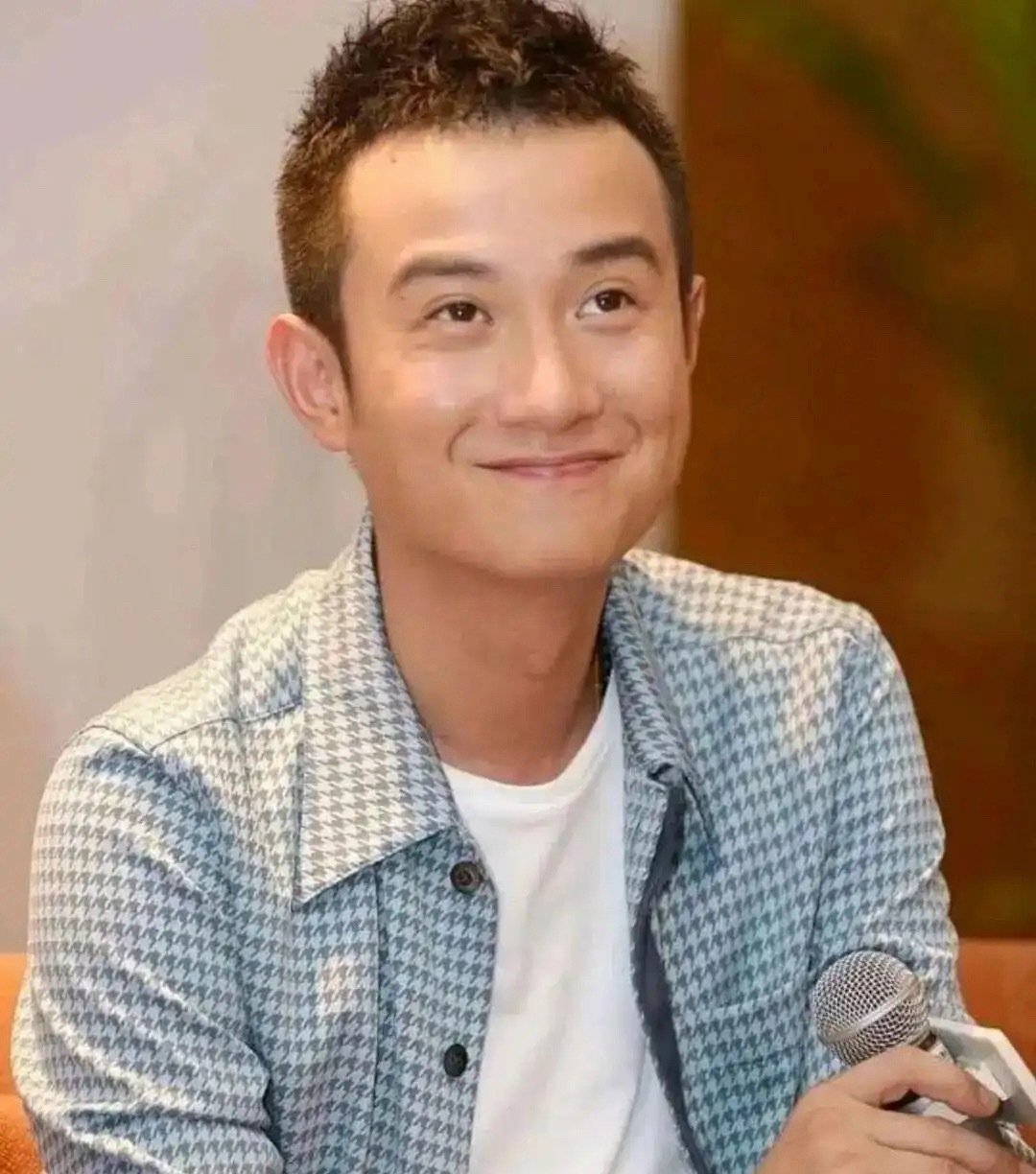 42岁文章近况曝光！与马伊琍离婚已经7年，如今与凤莉相恋很甜蜜 ​