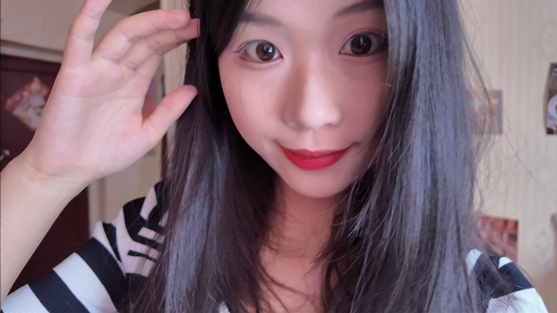 拿大疆记录下俺清晰滴美#自拍##大疆时刻# 
好喜欢阳光打着那几张嘻嘻嘻[么么哒][么么哒]暖暖的✌🏻 ​