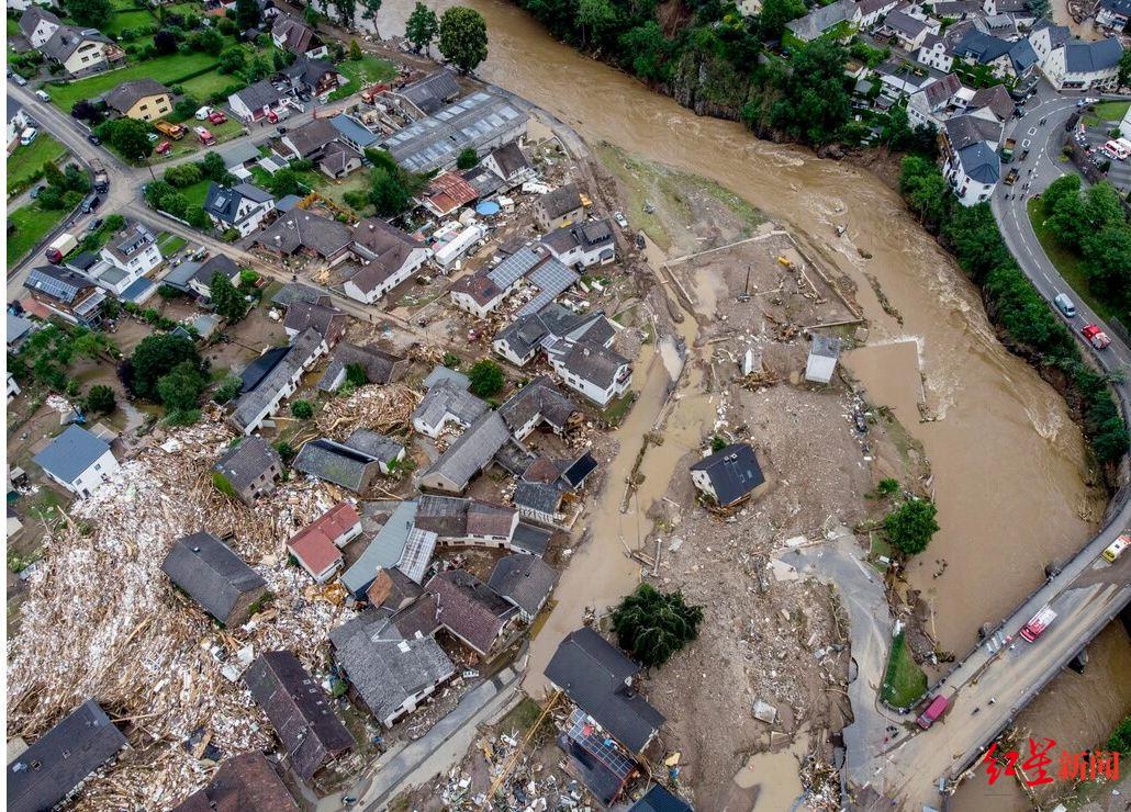 就像下瞭一個世紀的雨 最牛德國下水系統都無能為力:超80人死亡、上千人失蹤-圖4