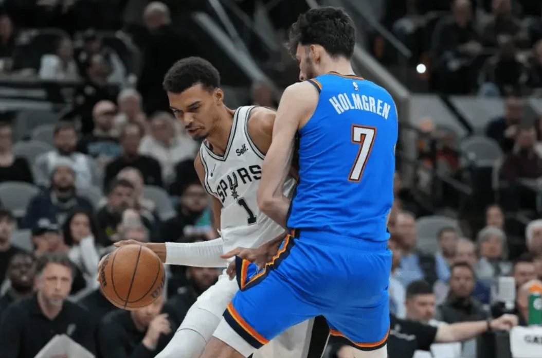 ESPN预测明日季后赛：雷霆胜率62.1%，马刺胜率37.9%  明日...