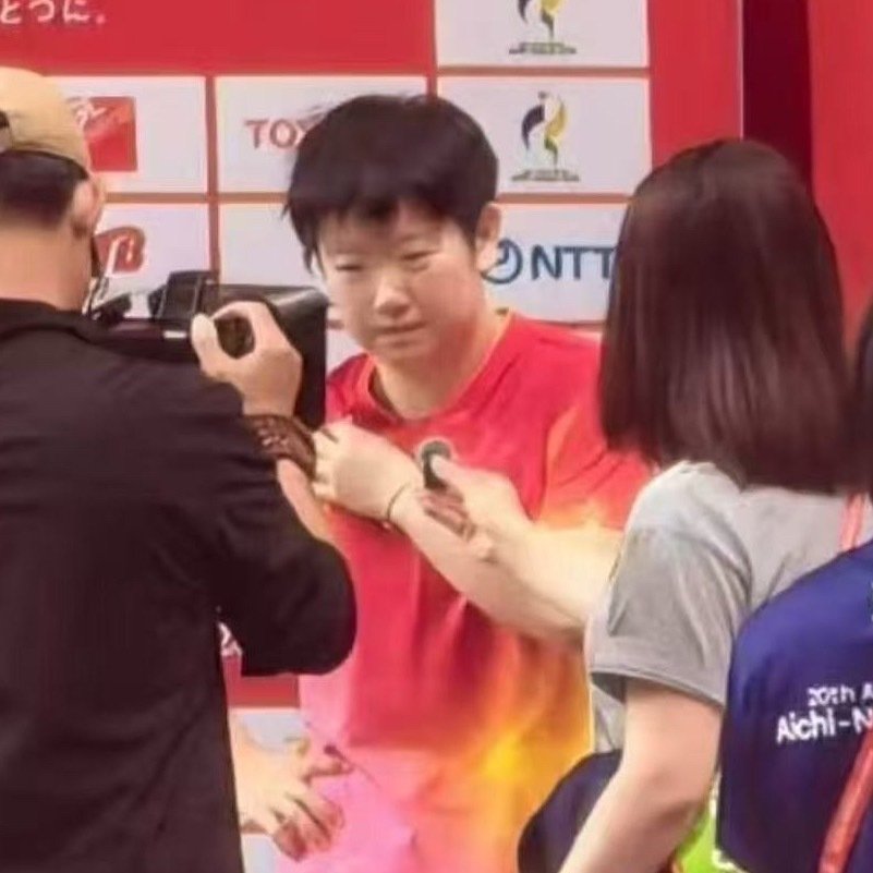 #孙颖莎 WTT#
你们仗着孙颖莎的为国而战的心，一次次消耗她，高强度且密集的比赛她现在的身体已经无法支撑了，为什么不给她退赛？旧伤叠新伤？你们什么意思？何居心？​