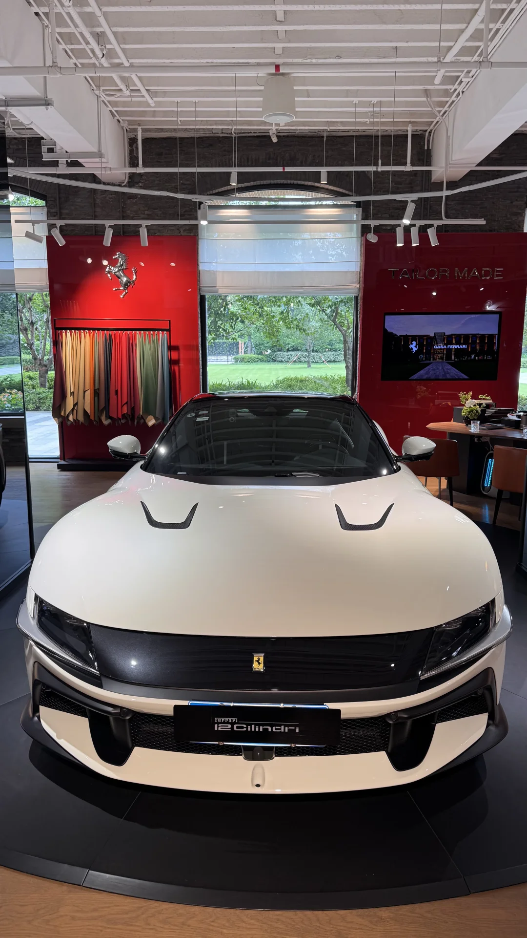 Ferrari 12C