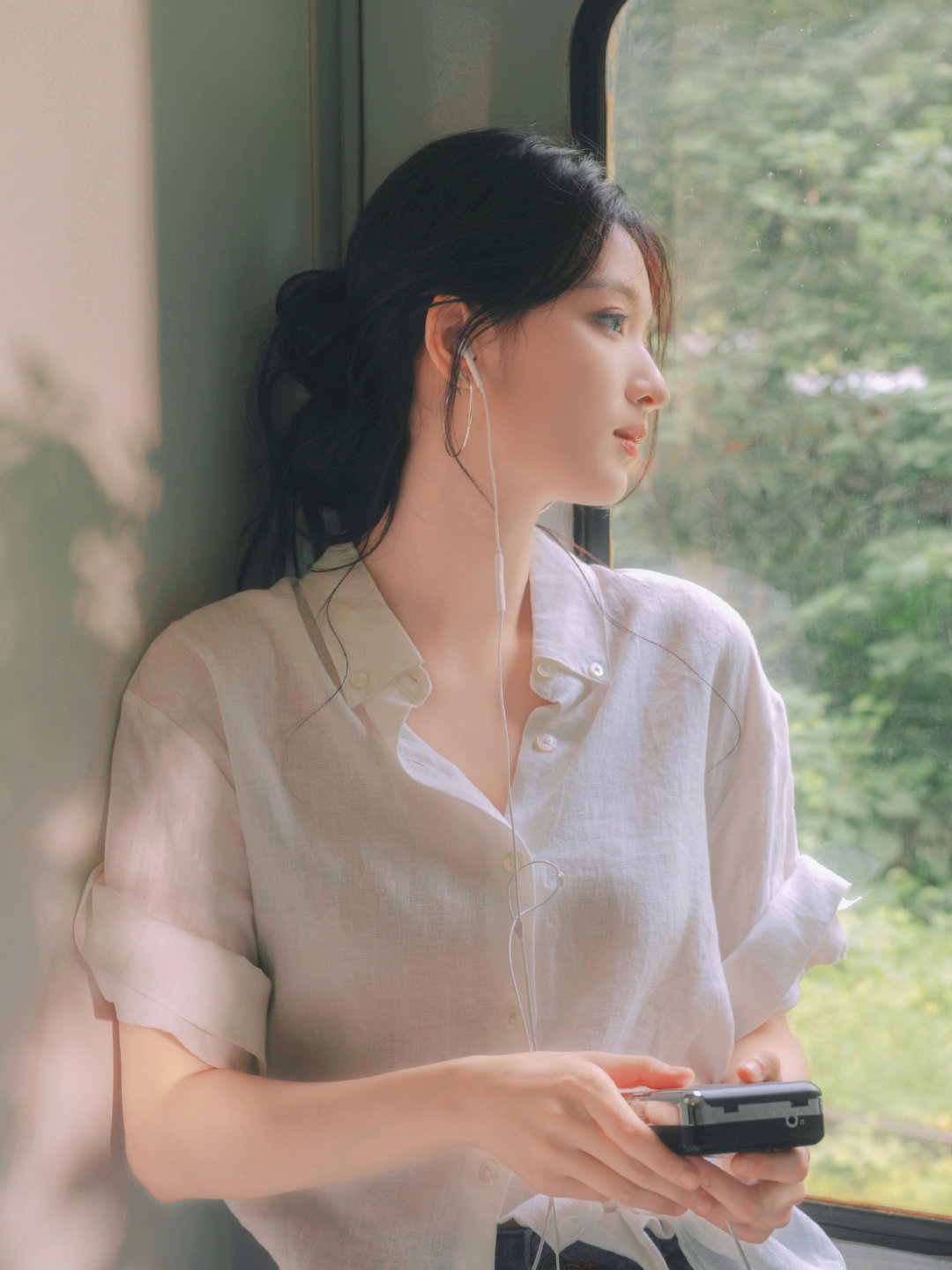 ⸝⸝

           爱在黎明破晓前🍃

王楚然 ​