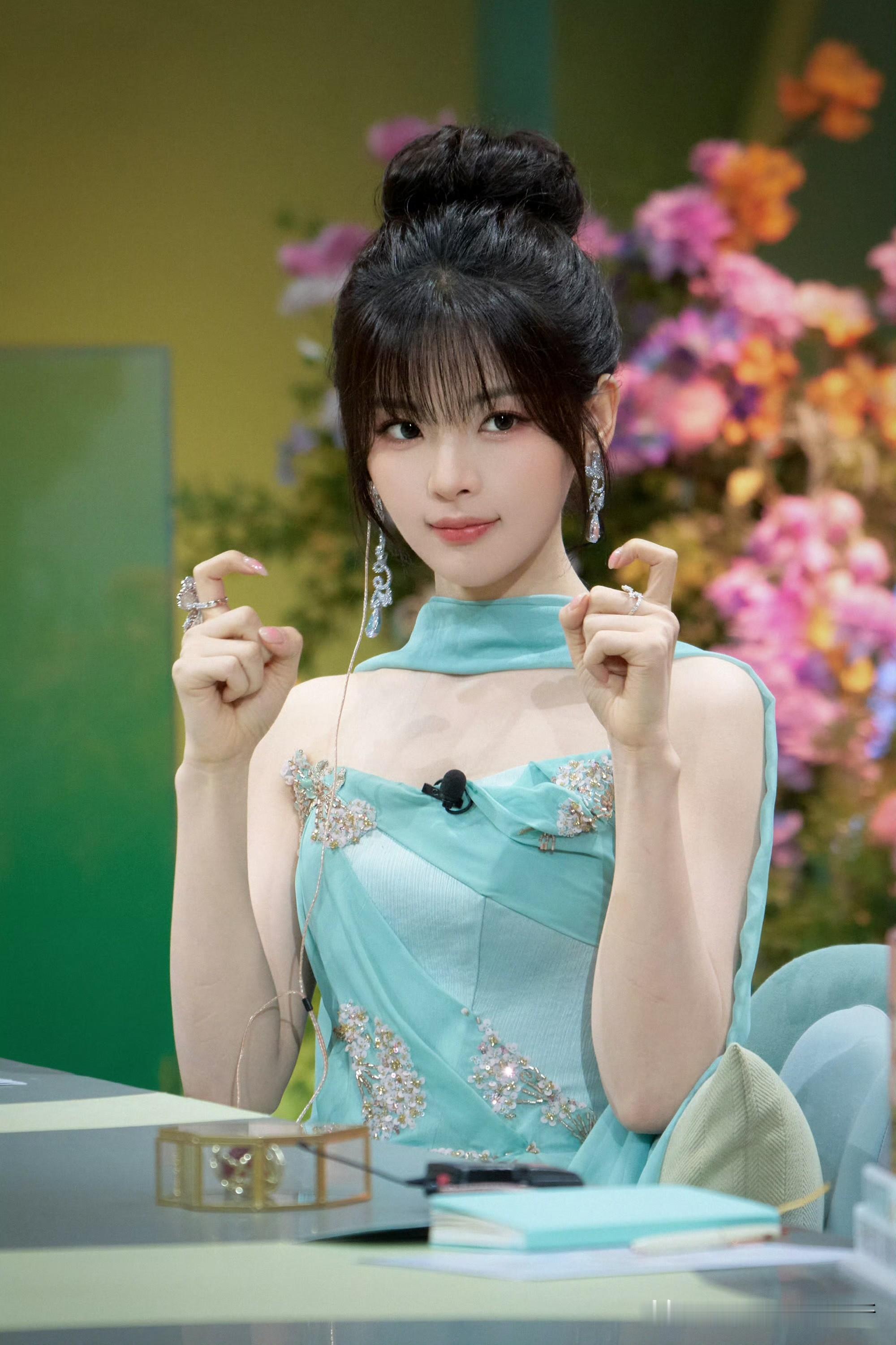 2026年9月21日 火箭少女101（违规女孩）工作行程汇总
 
1.  杨超越
腾讯视频 12:00 《心动的信号9》正片上线

2.  徐梦洁
今日中午12:  芒果TV《博物馆夜行指“楠”》正片上线
芒果TV 《我家那闺女》9月27日 正片上线

3.  段奥娟
《打歌2026》第三期阵容官宣
