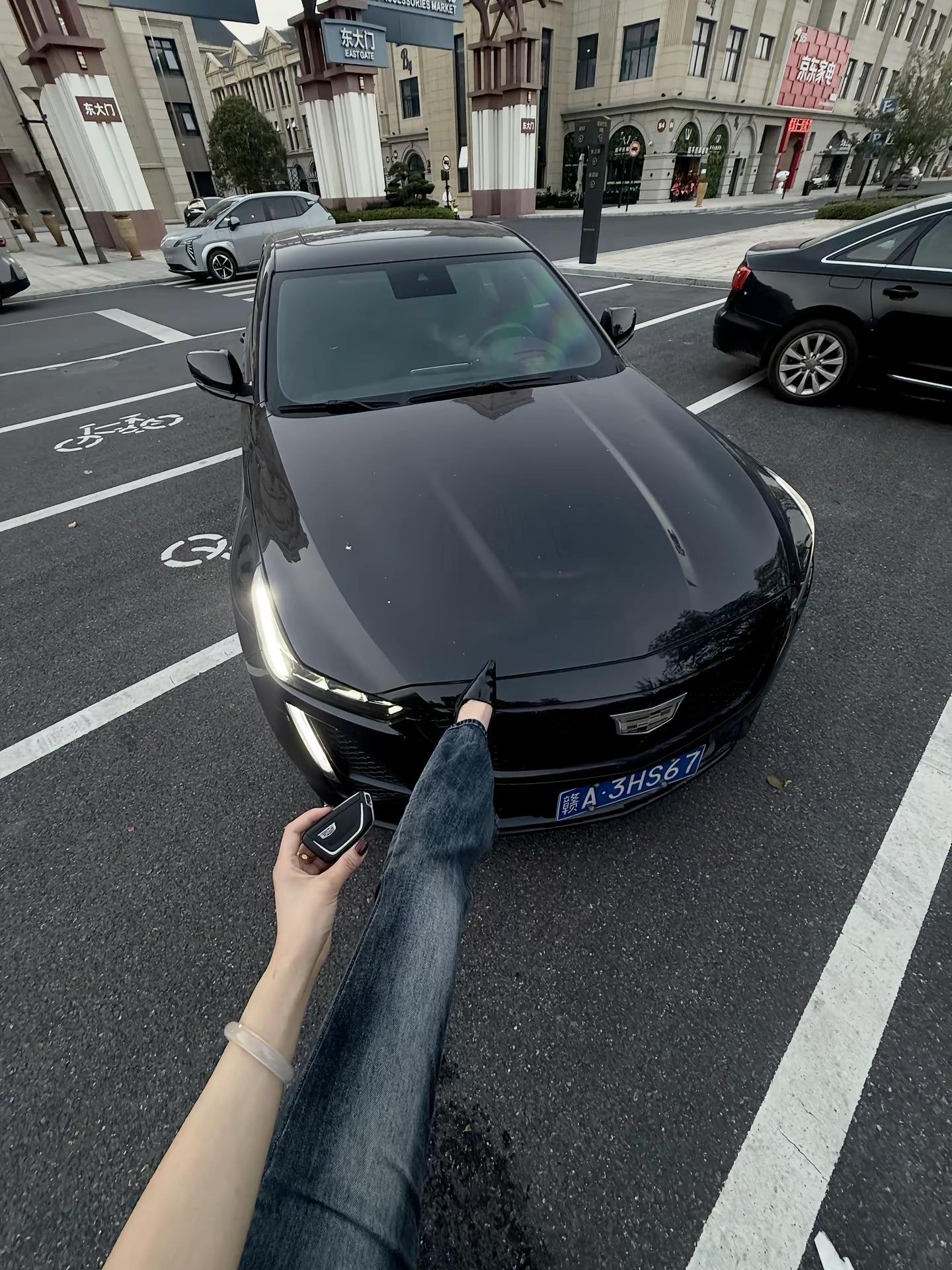 两字欢美一字狂 最美轿跑我称王黑武士凯迪拉克ct5 凯迪拉克