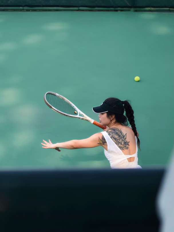 10岁小孩姐给拍出了打🎾神图！