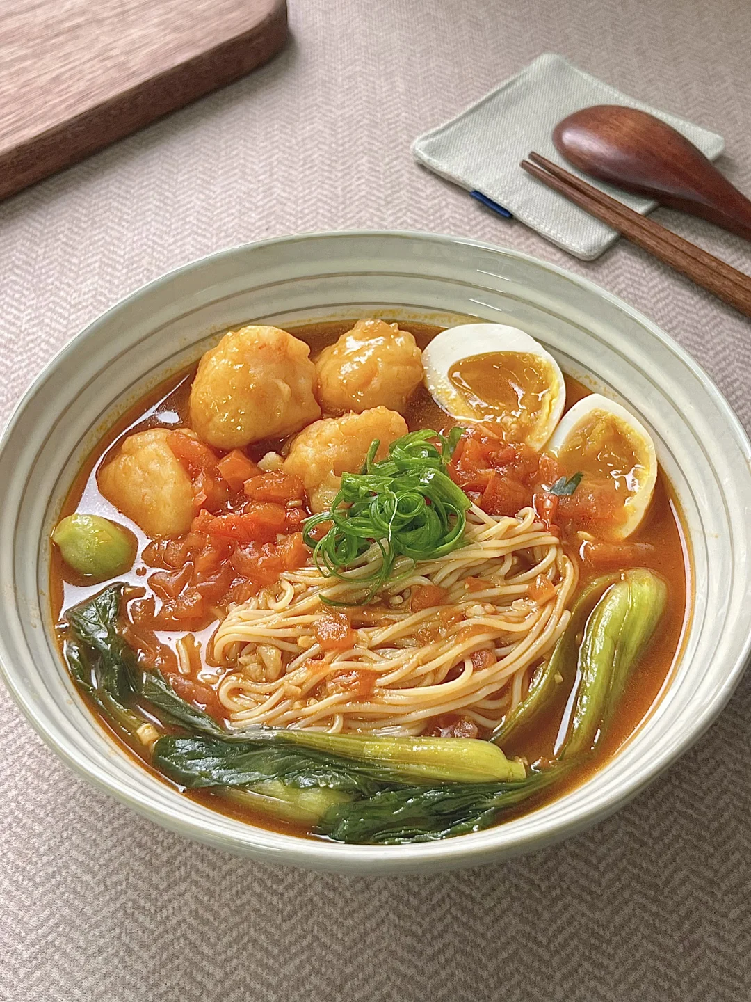 番茄虾滑面太太好吃了🤤无小麦拉面🍅🍜