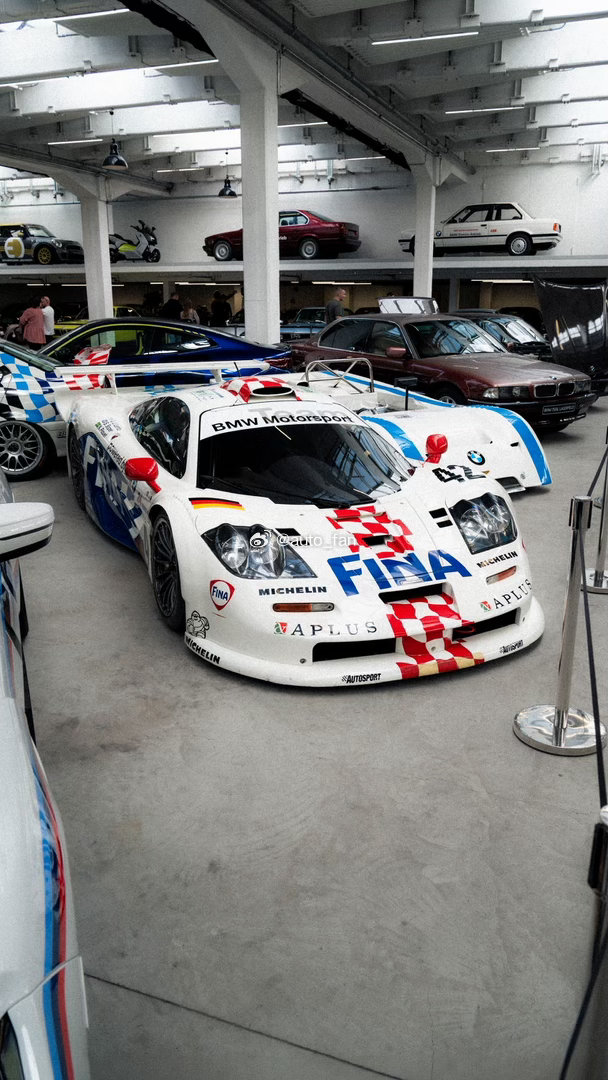 宝马神秘车库里的迈凯伦F1 GTR Longtail！眼前这辆迈凯伦F1 GTR Longtail，底盘号26R，曾在1997年拿下了勒芒季军。这次宝马神秘车库开放日，遇到它真的十分惊喜！你永远不知道德国的车库里藏了什么好东西！ ​