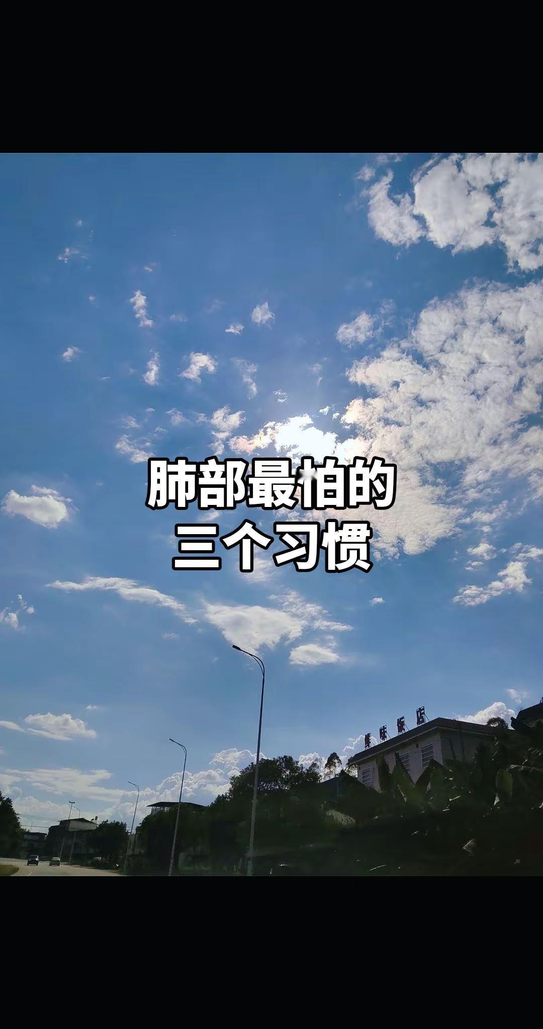 2026年8月25日，WTT世界乒联官宣中国大满贯首批参赛阵容！国乒队伍由男单世界第一王楚钦、女单世界第一孙颖莎带队，总计15位选手登场比拼。本次赛事定档10月1日—11日，落地北京举办。WTT中国大满贯 王楚钦 孙颖莎 国乒参赛名单