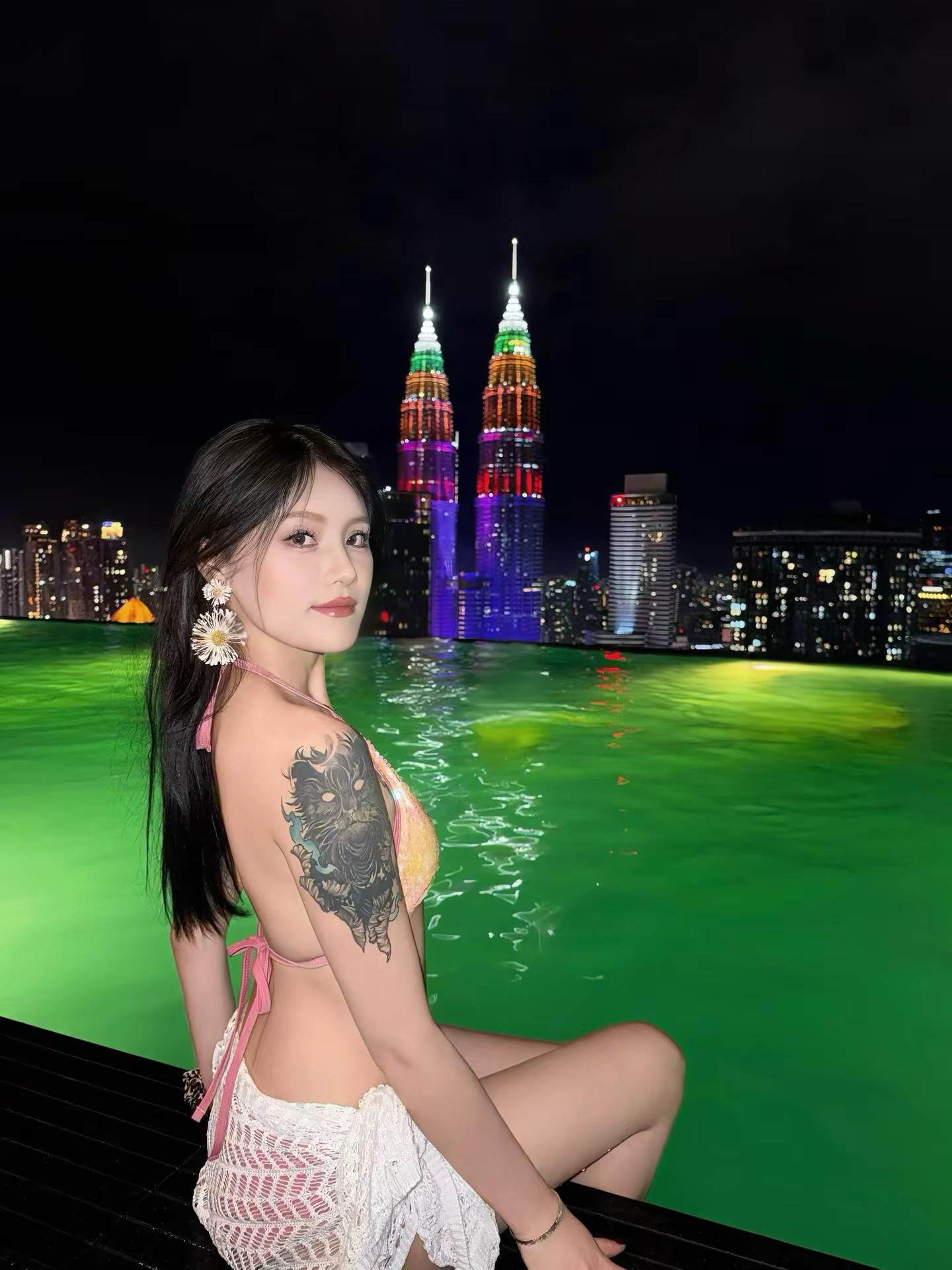 皮囊不一定完美，但灵魂一定要高贵