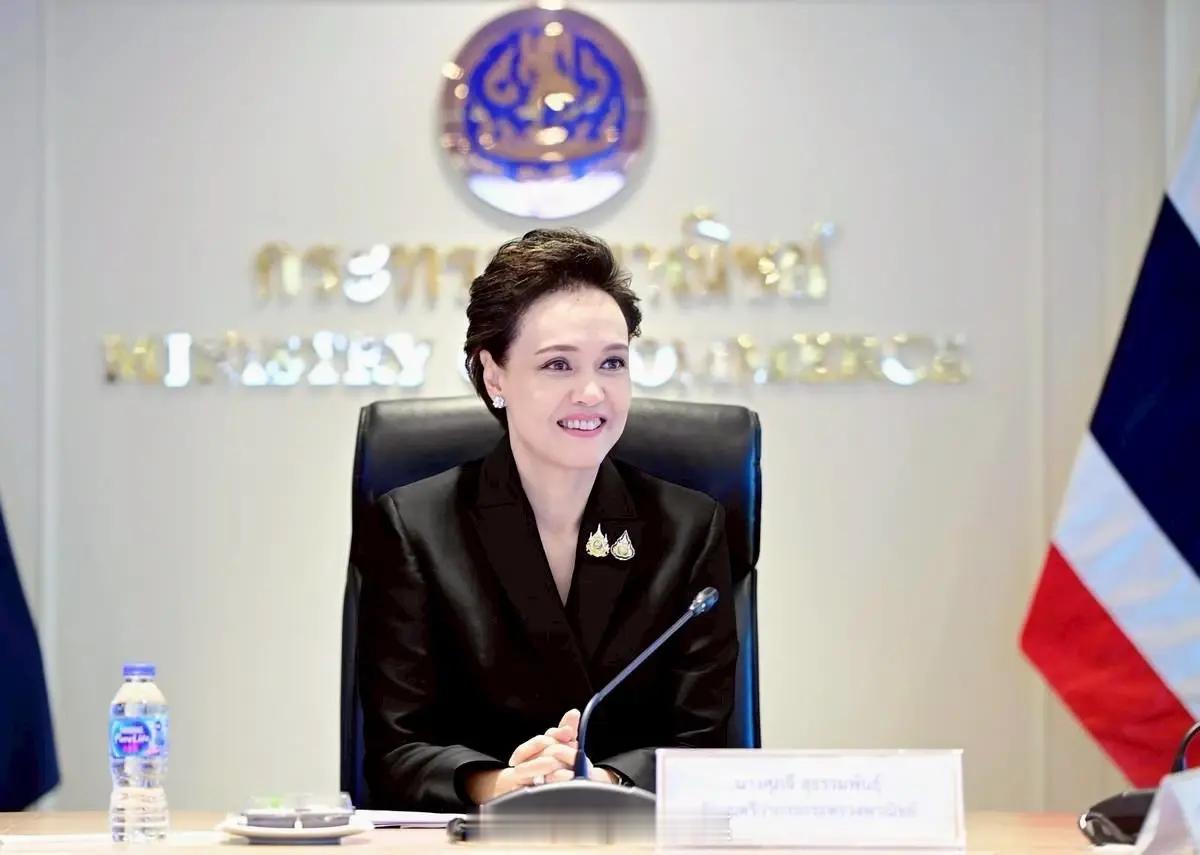#泰国星暹新闻# 【泰国与阿联酋重启CEPA谈判:剩余敏感议题已取得共识，力争尽快完成签署】

副总理兼商业部长素帕吉表示，泰国与阿联酋正在推动恢复经济伙伴关系协定（CEPA）谈判。双方此前未能达成共识的部分议题目前已经找到解决方案，将重新启动谈判，就剩余内容继续磋商，并力争尽快完成谈判，使双 ​
