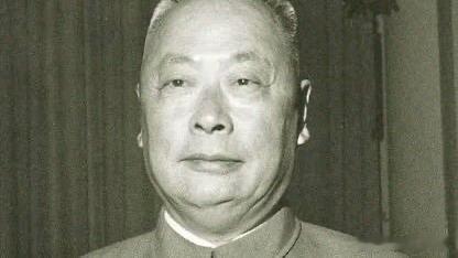 《1955年授衔前，刘少奇坚决反对给陈毅授元帅，理由是陈毅已转任国务院副总理，破例恐难服众。周恩来得知》春晖故事会在百度发表了新动态 ​