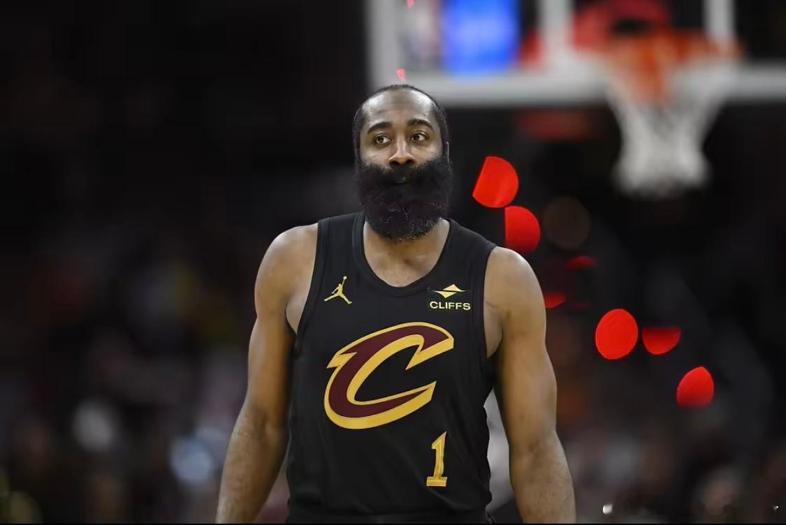 骑土vs勇士前瞻：勇士伤兵满营，哈登与米切尔率队欲复仇  NBA常规赛...