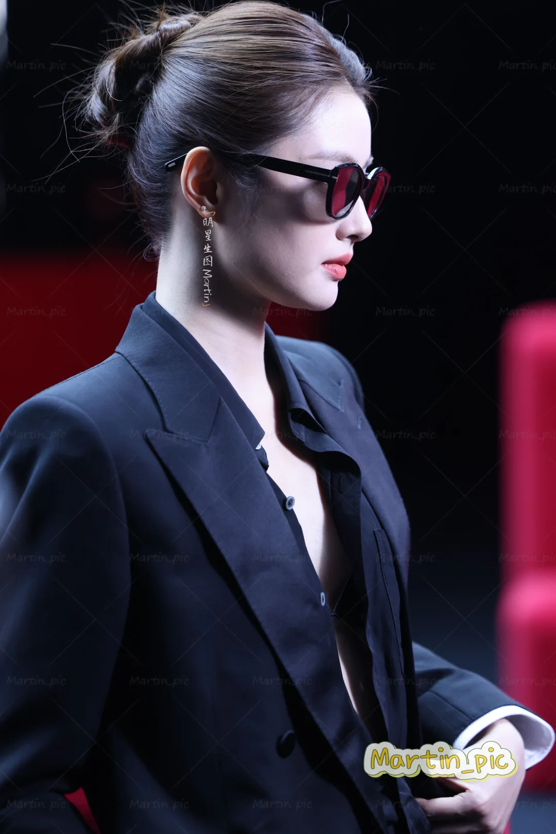 黑色西服老公姐徐若晗真的太攻了吧
